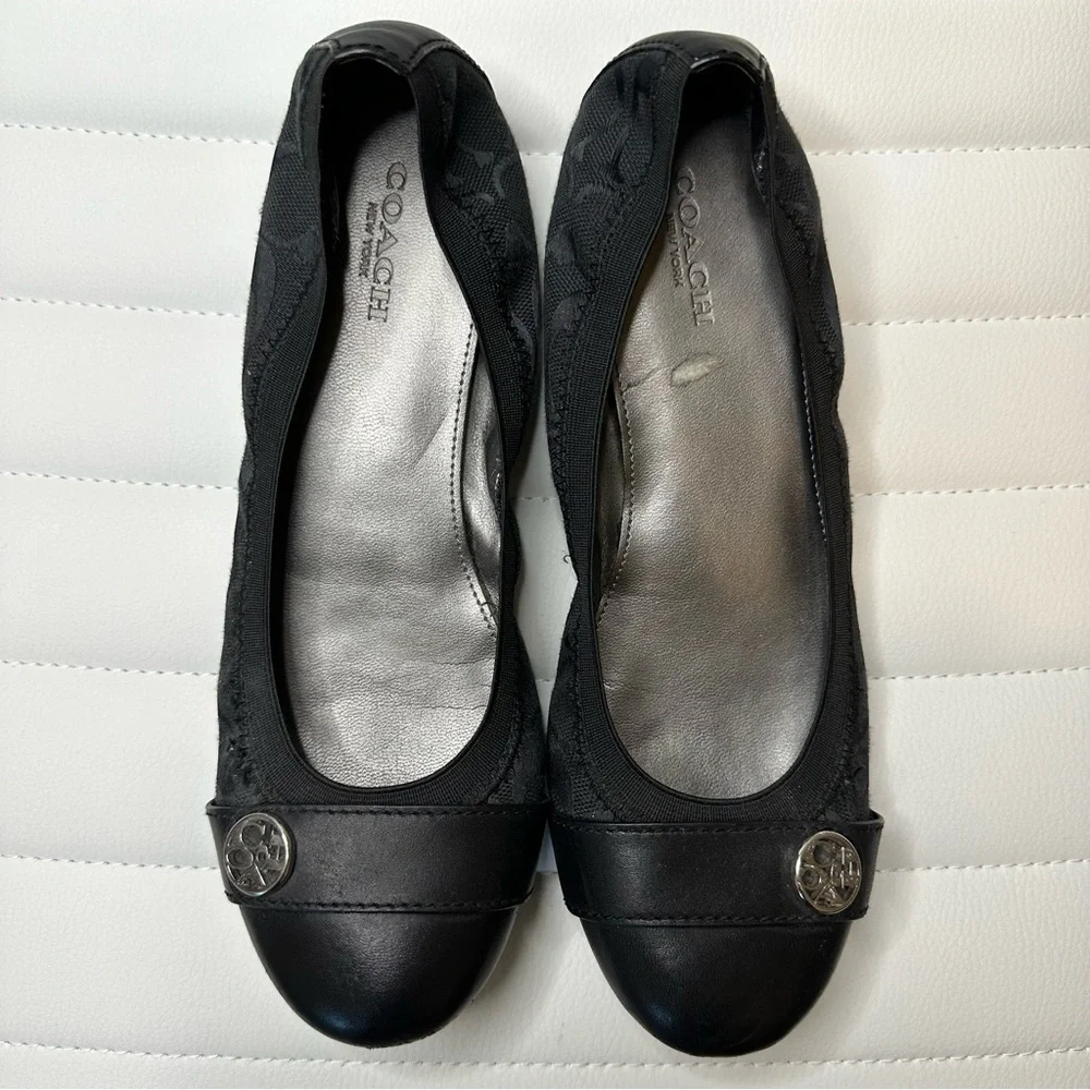 💝Coach Signature Logo Black Canvas Chelsea Elasticized Ballet Flats Black Size 6 - Picture 2 of 10